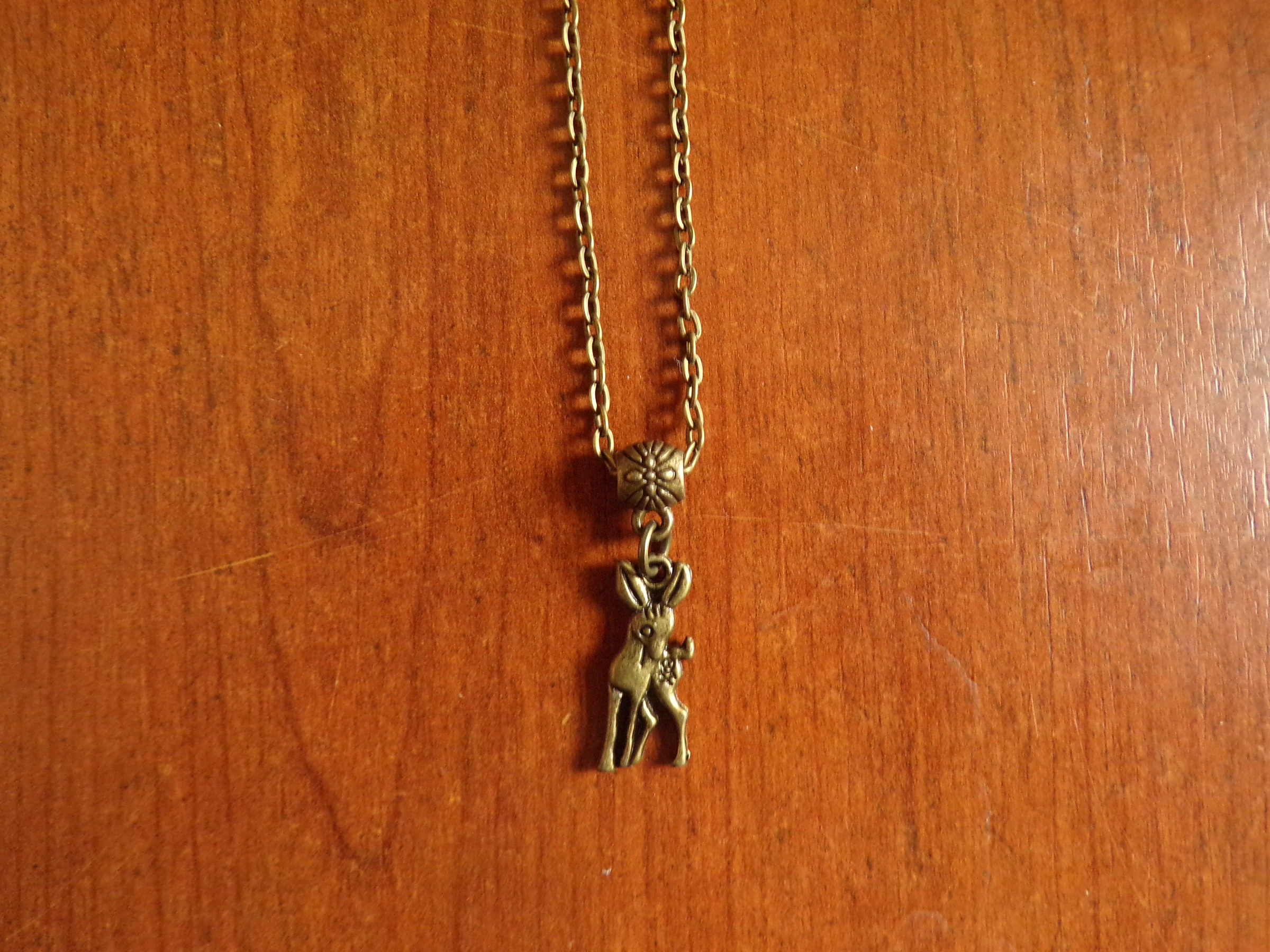 collier 46 cm avec pendentif faon 19 x 10 mm couleur bronze